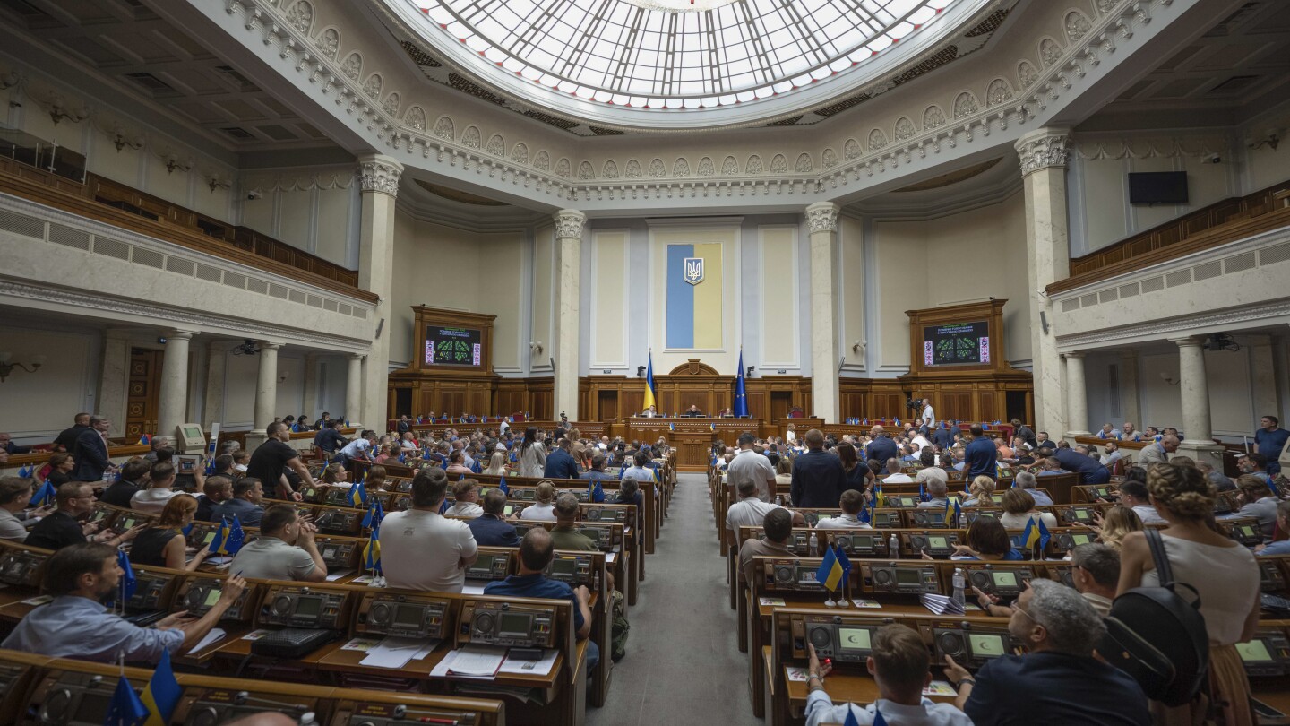 Ukraine ratifies the statute for joining the International Criminal Court