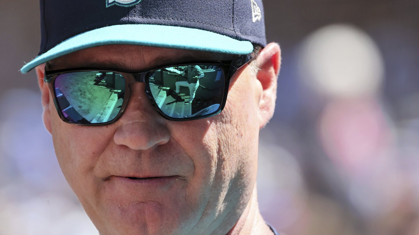 Seattle Mariners fire manager Scott Servais in midst of midseason collapse, according to report