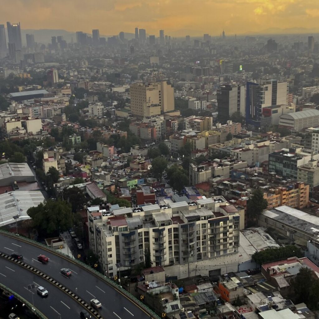 Mexico City assembly OKs strongest rent control since the 1940s, limiting rises to inflation rate