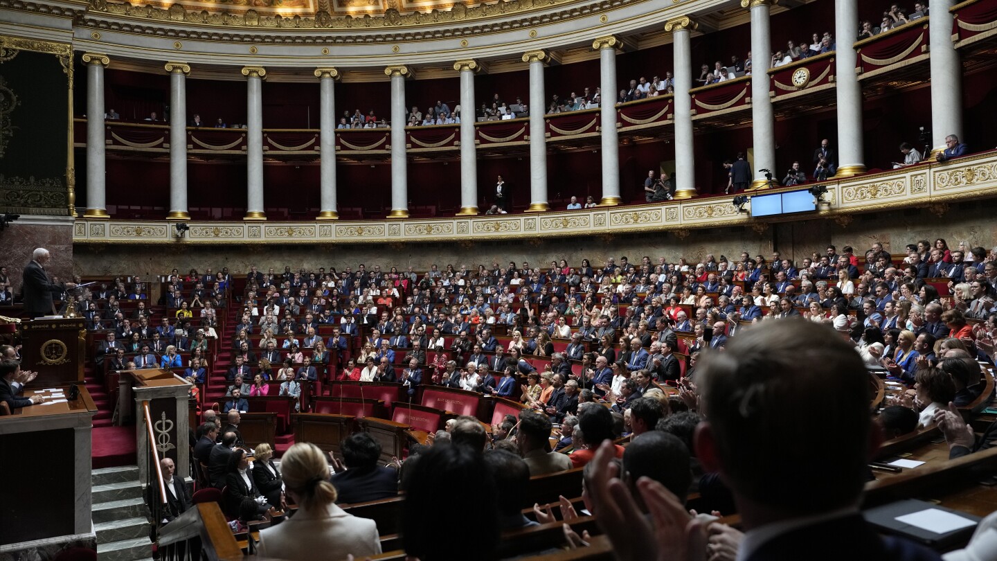 France’s Macron to hold talks with key political players in a bid to form a new government