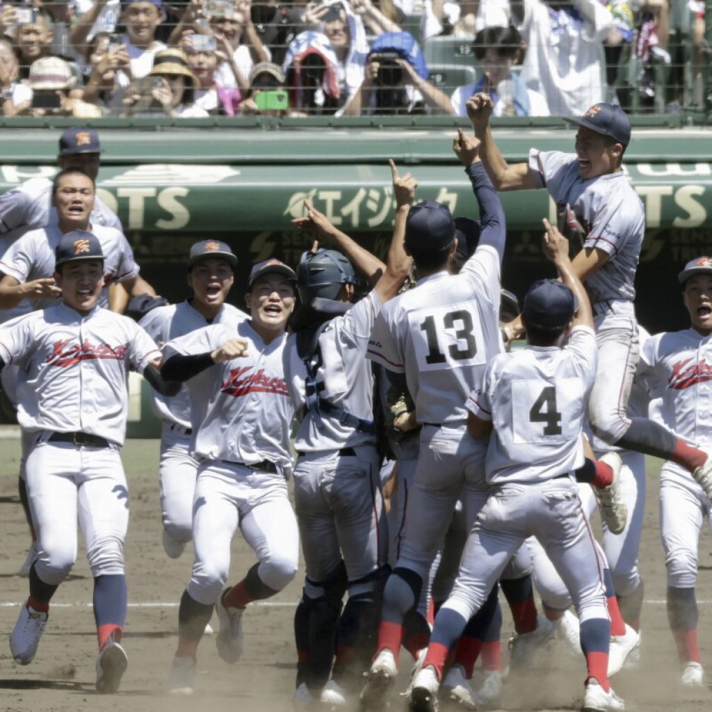 Team with Korean roots wins famous Japanese high school baseball tournament