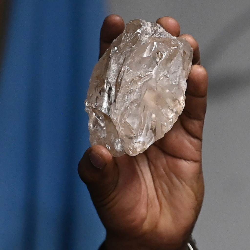 Biggest diamond in over century found in Botswana — a whopping 2,492 carats | AP News