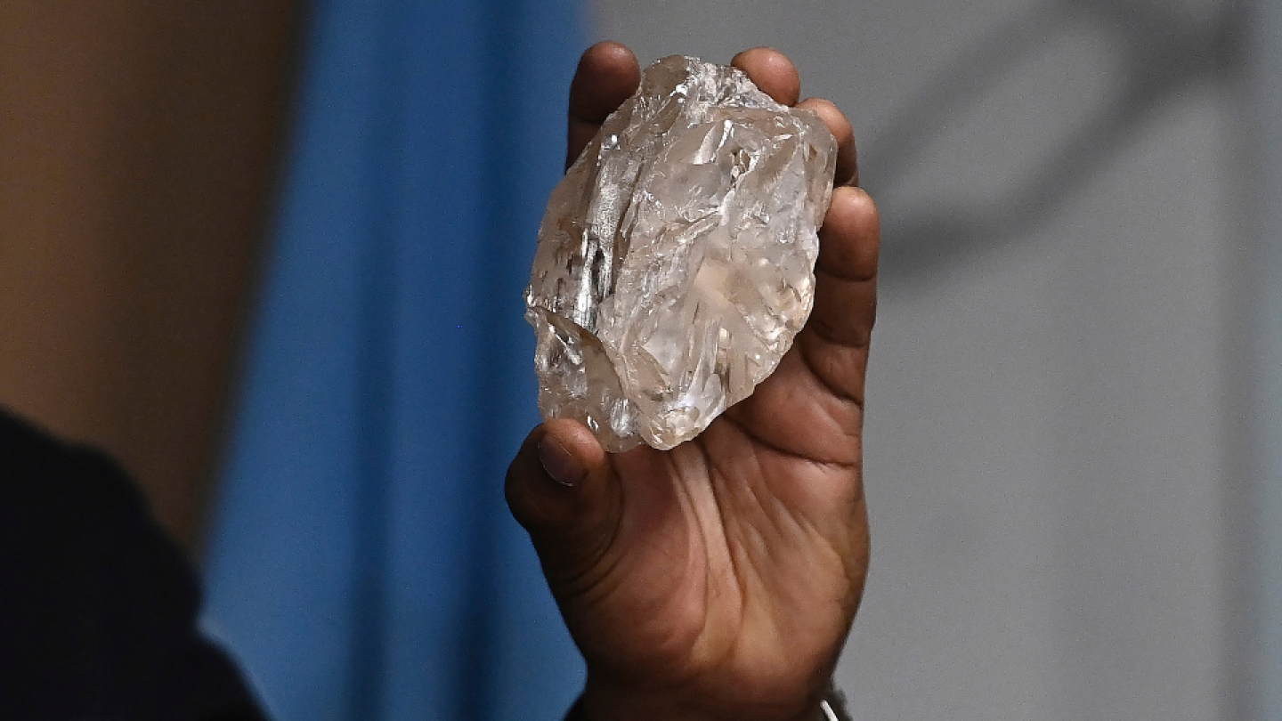 Biggest diamond in over century found in Botswana — a whopping 2,492 carats | AP News