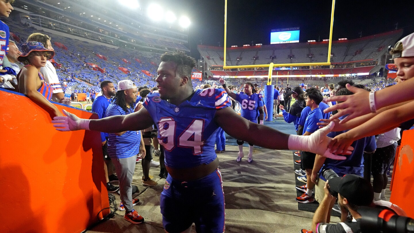 Daunting, daring or dumb? Florida’s ‘healthy’ schedule provides obstacles and opportunities