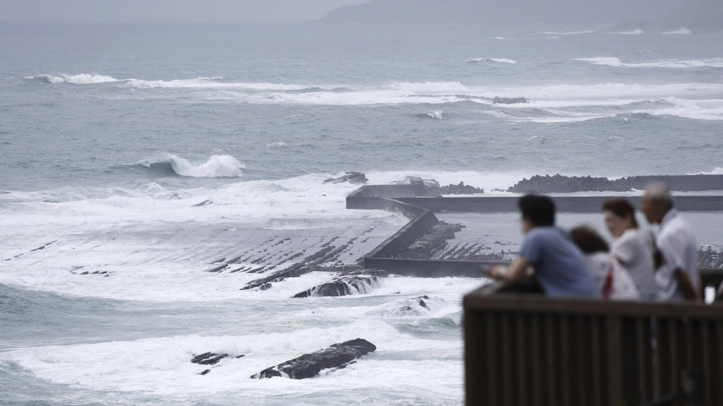 Typhoon Shanshan threatens heavy rain and traffic disruption in southwestern Japan