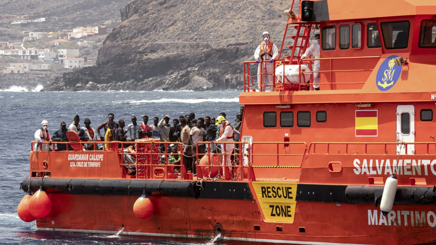 Spain’s leader begins West Africa tour in Mauritania to tackle irregular migration to Canary Islands