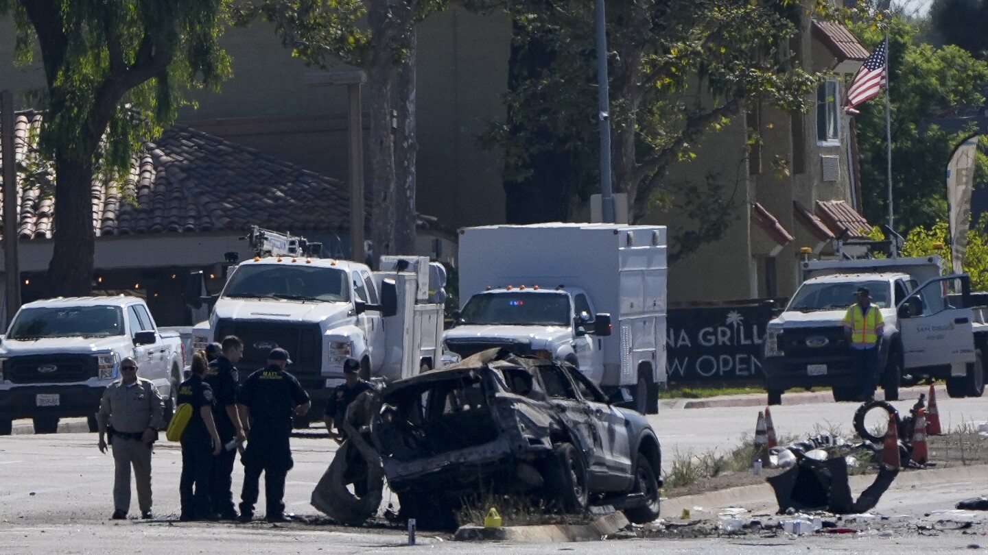 San Diego police officer killed and another critically injured in crash with fleeing car