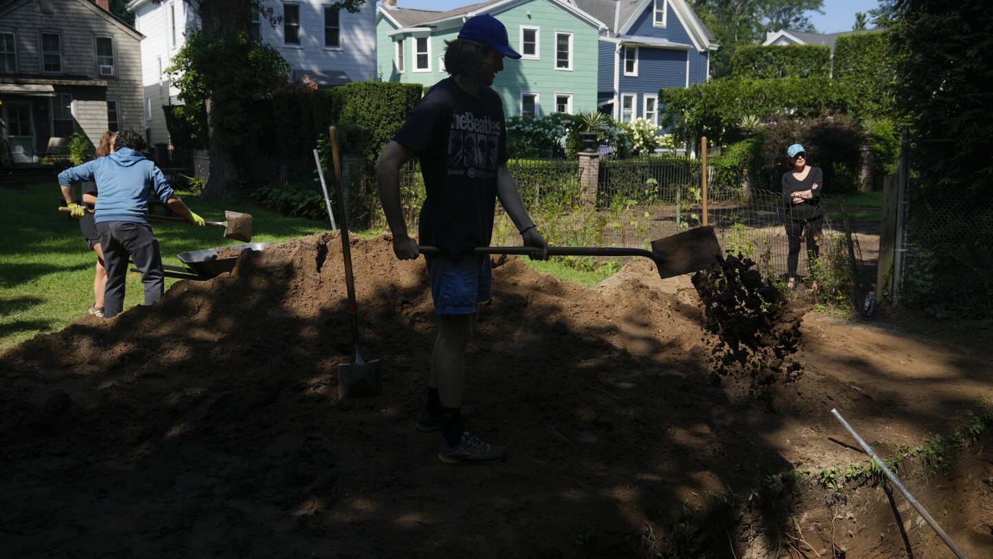 An upstate New York nonprofit is reclaiming a centuries-old cemetery for people who were enslaved