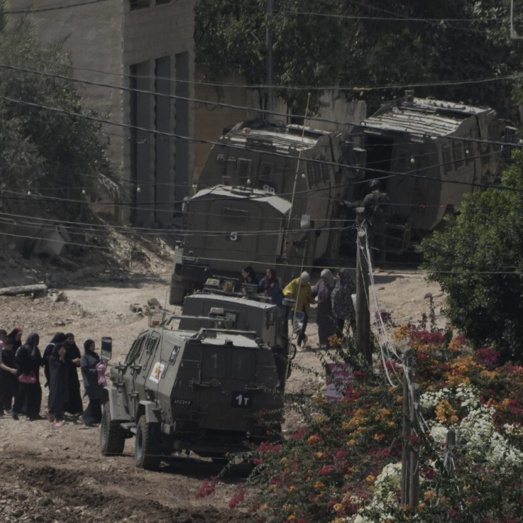 Polio vaccine campaign begins in Gaza as strikes continue and West Bank remains on edge