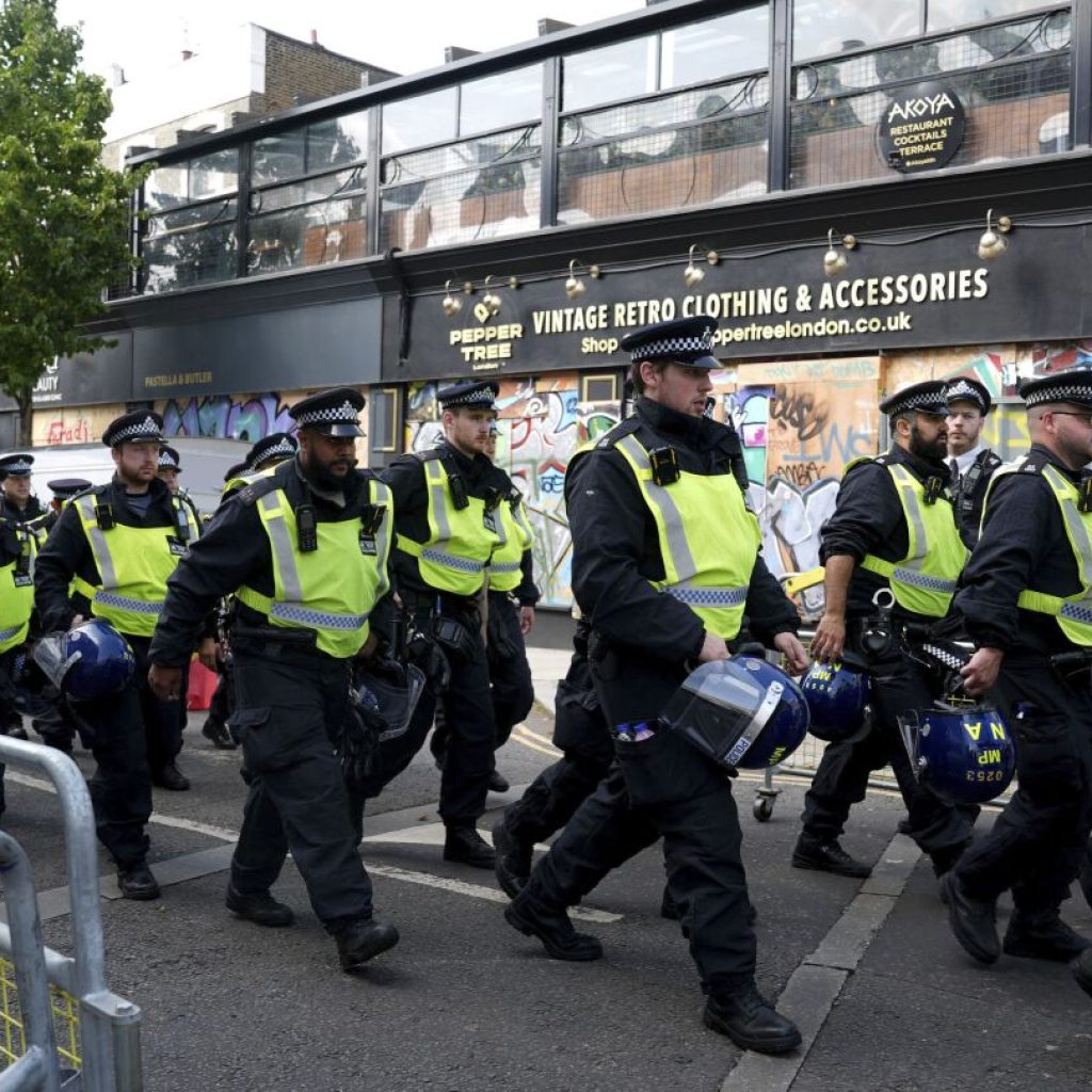 Police say 2 people who were attacked during London’s Notting Hill Carnival have died