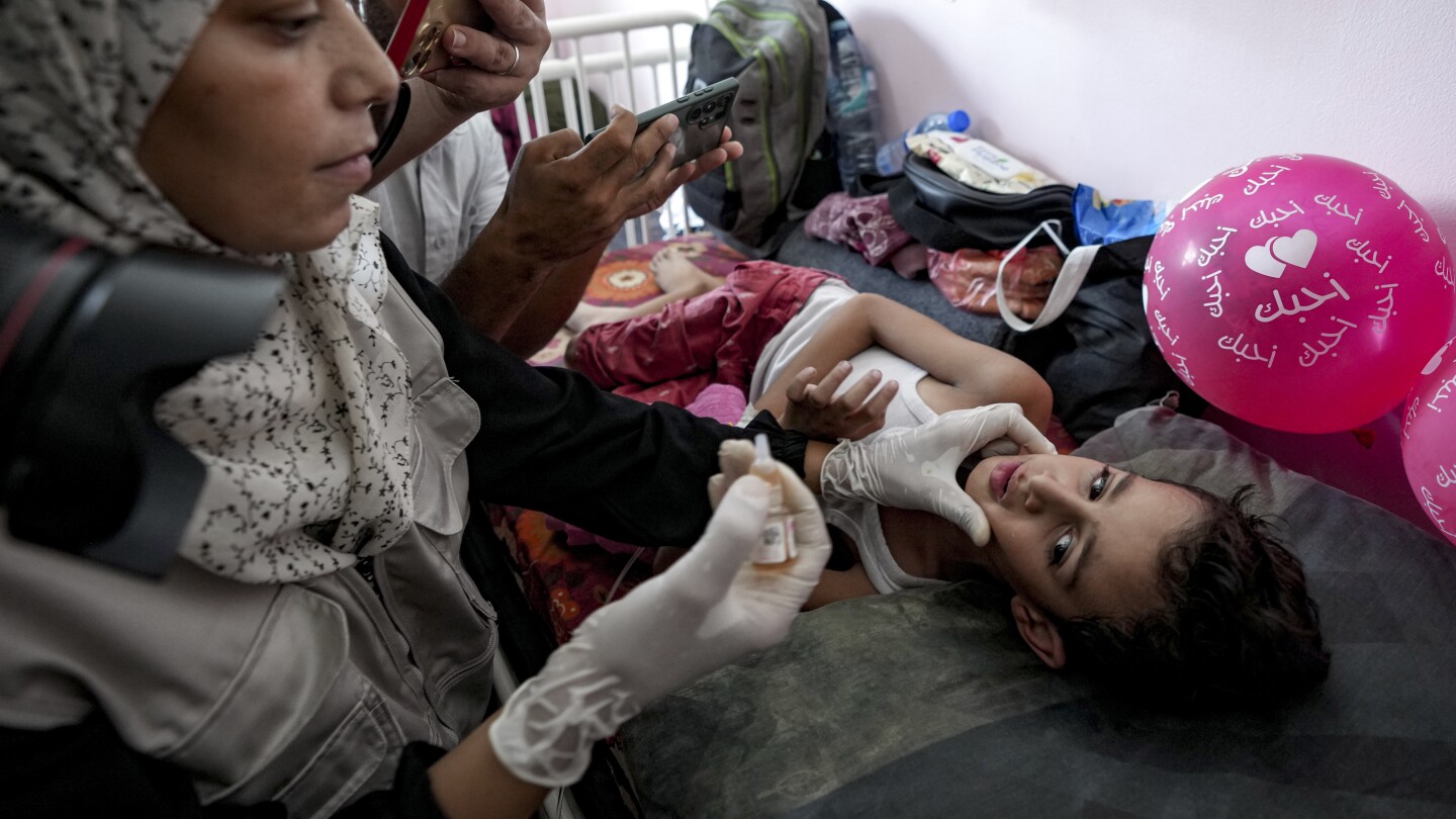 Health authorities begin large-scale polio vaccinations in war-ravaged Gaza