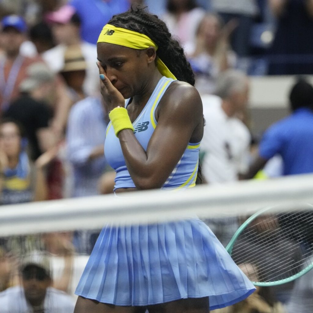 Coco Gauff loses at the U.S. Open to Emma Navarro, ending her title defense with 19 double-faults