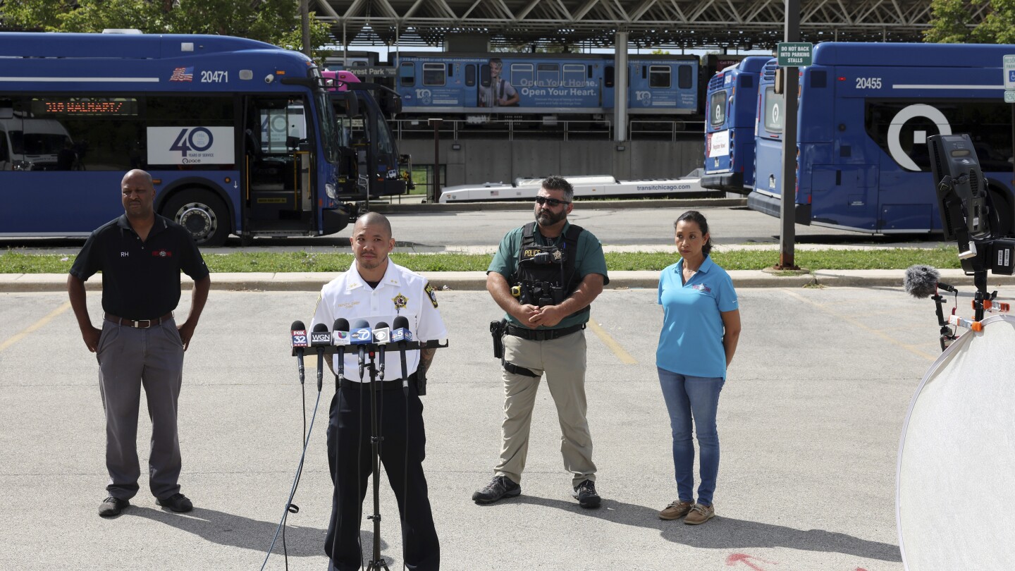 Police say 4 people fatally shot on Chicago-area subway train