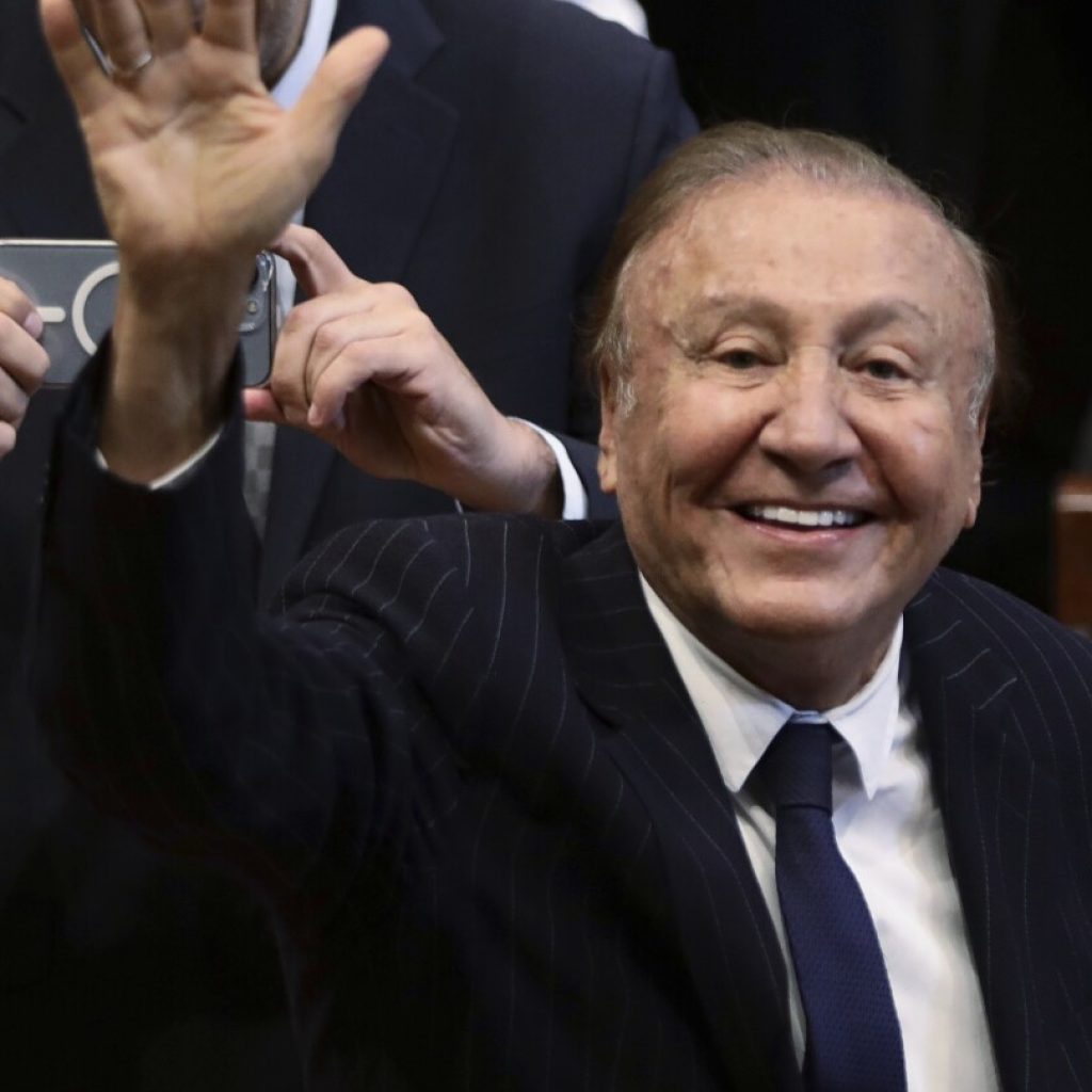 Real estate magnate who came close to winning Colombia’s presidential election dies from cancer