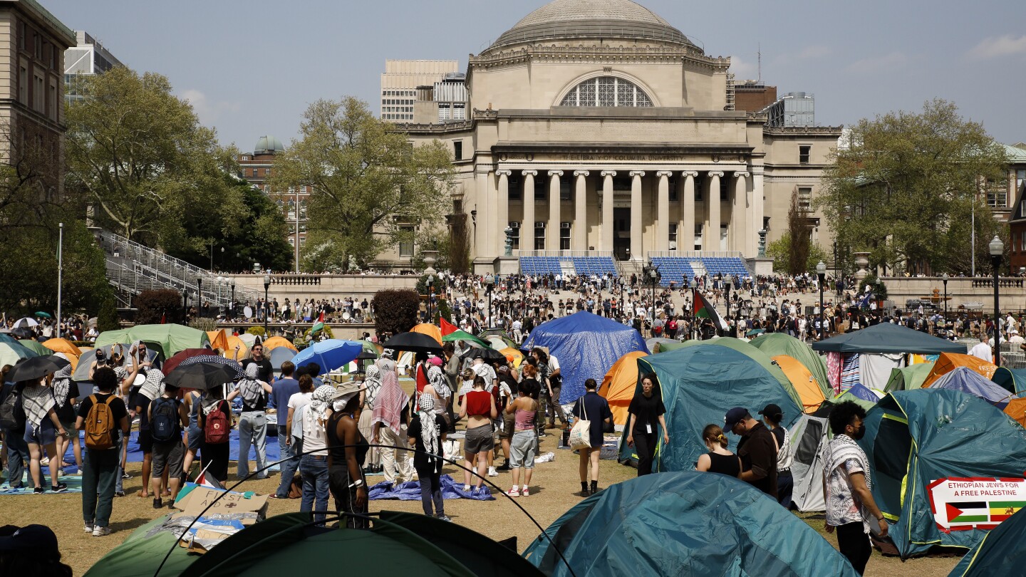 As students return to Columbia, the epicenter of a campus protest movement braces for disruption