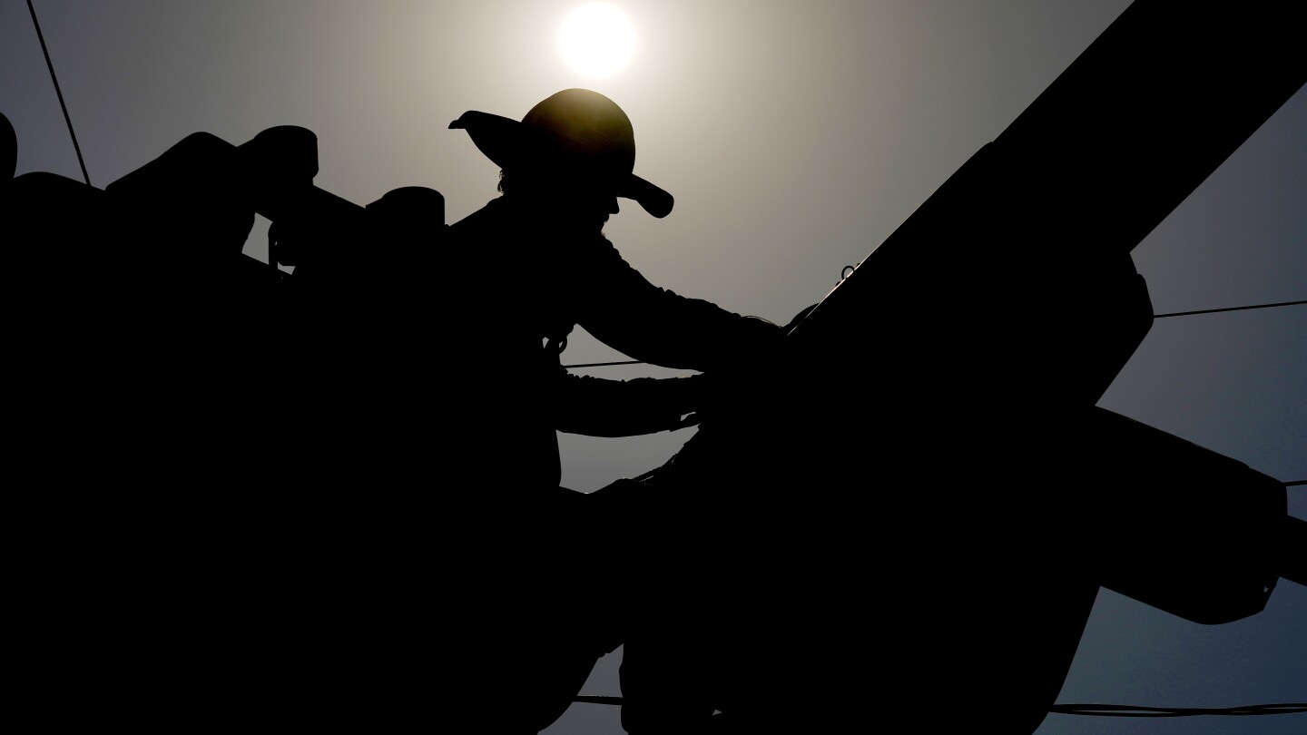 Phoenix weathers 100 days of 100-plus degree temps as heat scorches western US