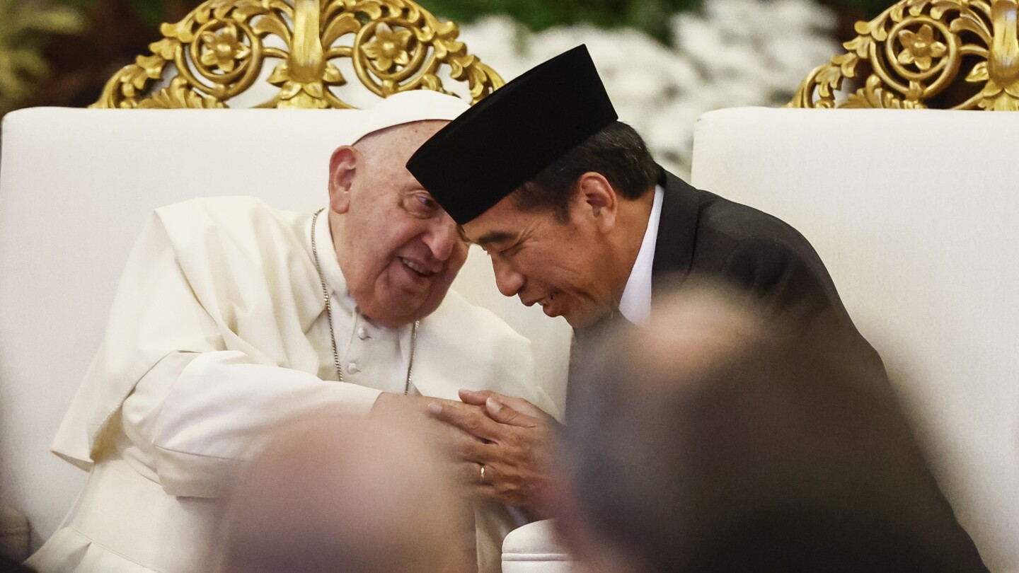 In Asia, pope urges Indonesia to live up to promise of ‘harmony in diversity,’ fight extremism