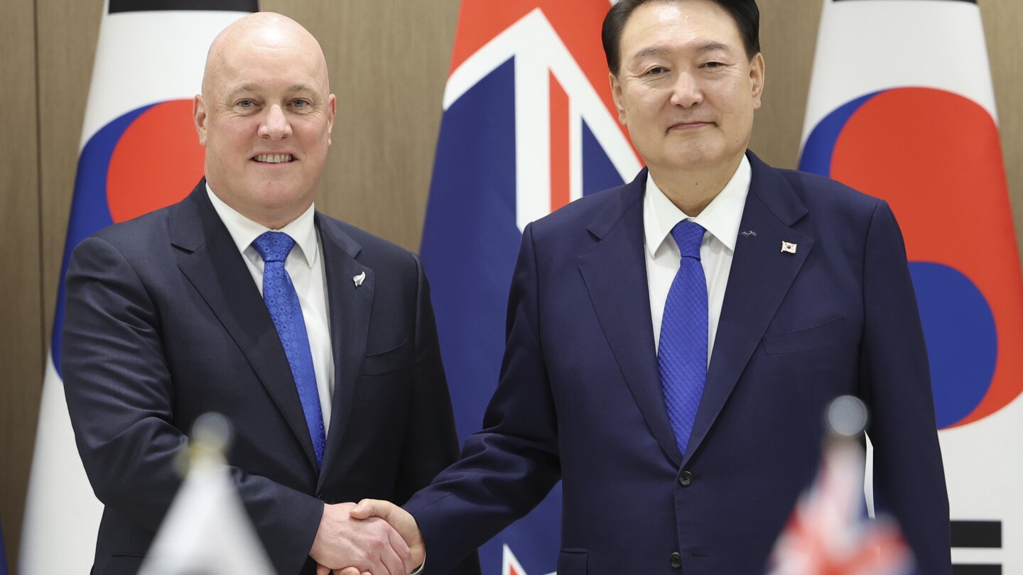 Leaders of South Korea, New Zealand strongly condemn expanding North Korea-Russia military ties