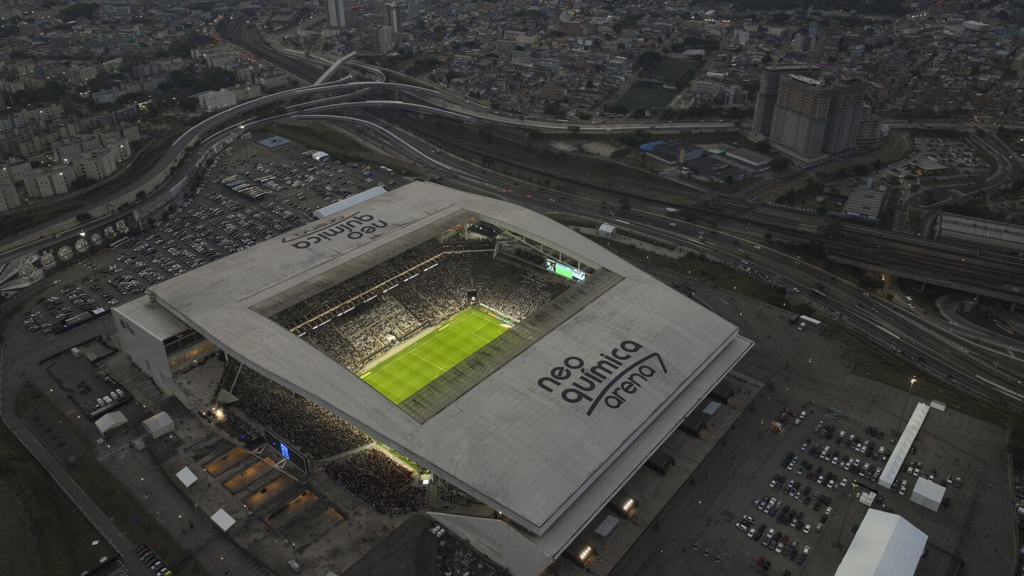 The team hosting the NFL game in Brazil rejects Packers’ and Eagles’ green because of soccer rivalry