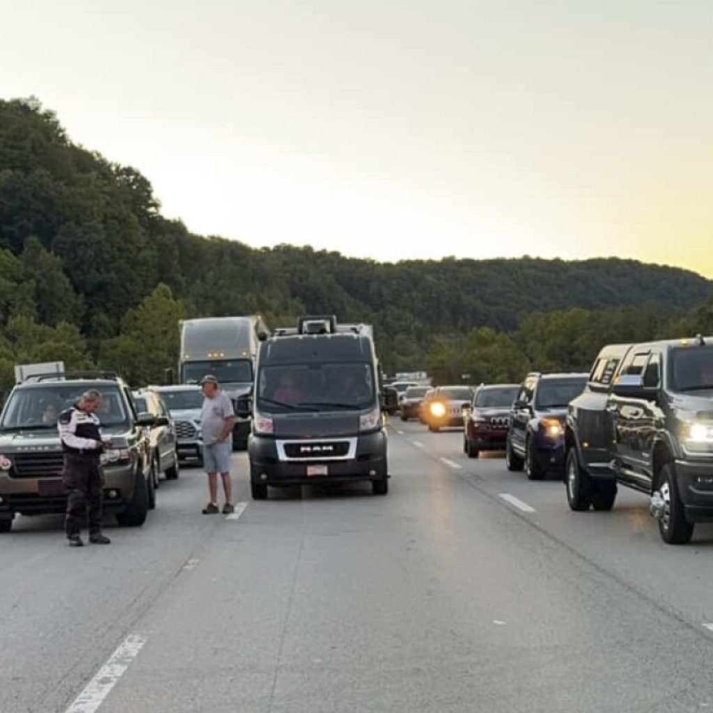 Multiple people shot along I-75 in southeastern Kentucky, authorities say