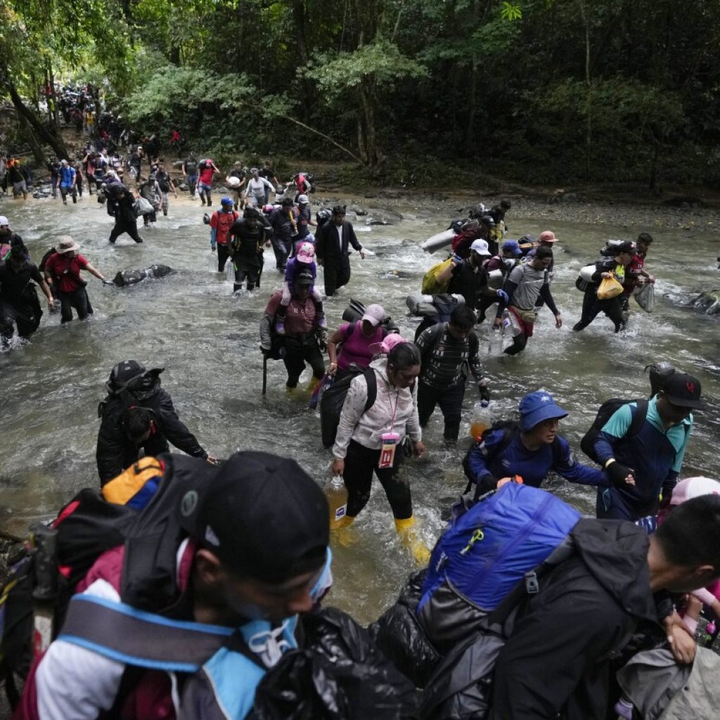 Human rights group urges Latin American countries to boost protections for Venezuelans and Haitians