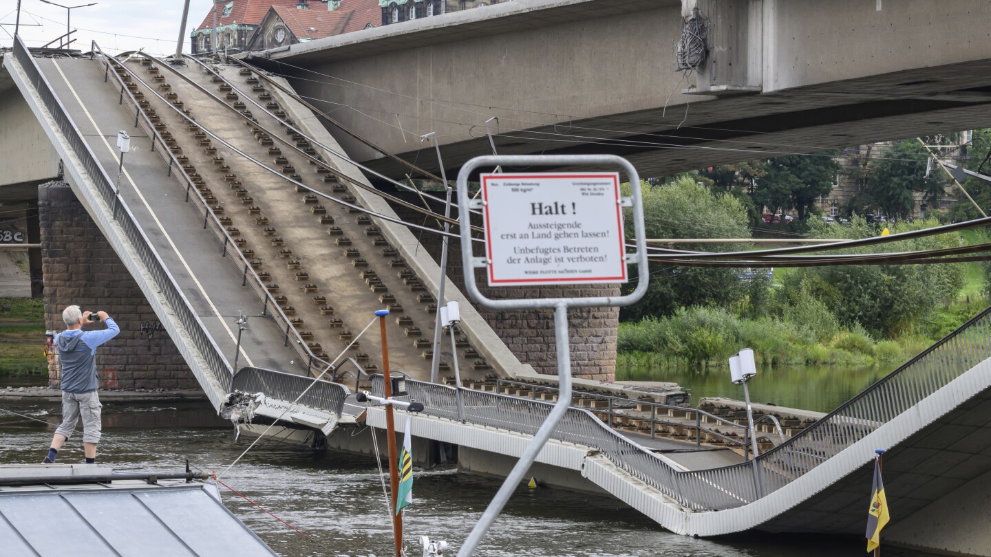 Bridge collapses in eastern Germany, disrupting traffic though no one was hurt