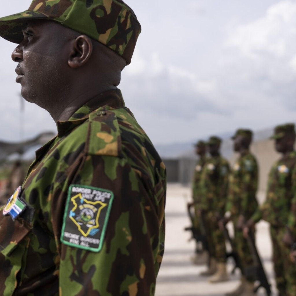 Jamaican soldiers and police arrive in Haiti to help fight criminal gangs