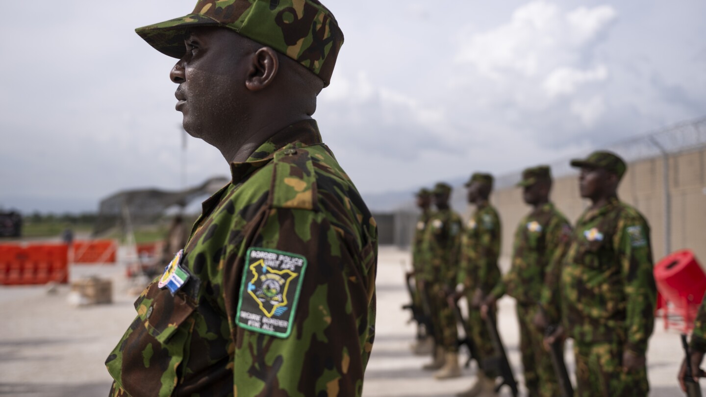 Jamaican soldiers and police arrive in Haiti to help fight criminal gangs