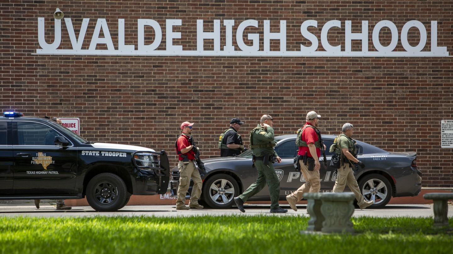 Border Patrol response to Uvalde school shooting marred by breakdowns and poor training, report says