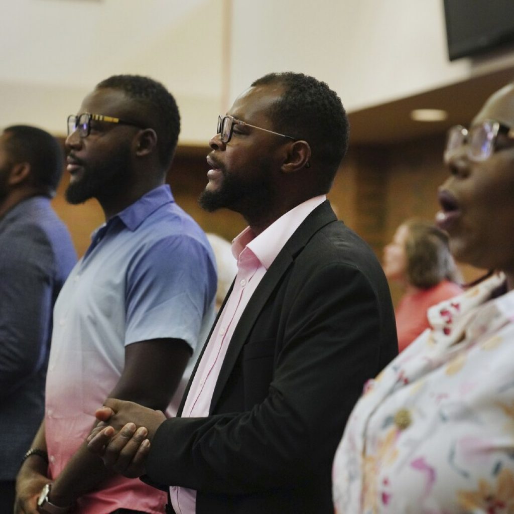 Haitians in Ohio find solidarity at church after chaotic week of false pet-eating claims