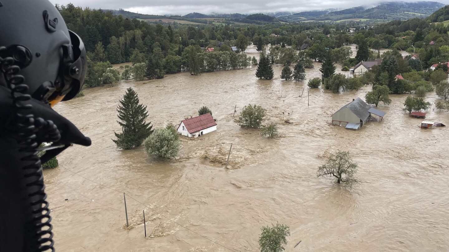 Budapest and Poland’s Wroclaw reinforce their river banks ahead of more flooding in central Europe