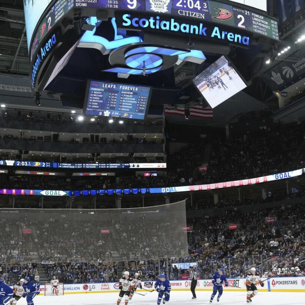 Rogers Communications buys out Bell stake in Maple Leafs Sports for $3.5 billion