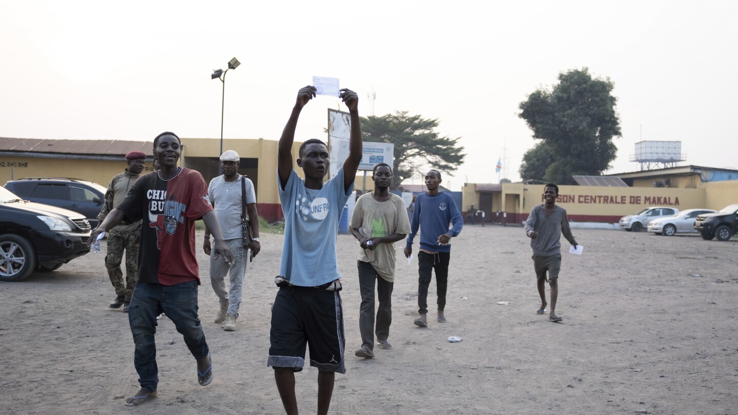 Congo frees 600 inmates at main prison in a bid to ease overcrowding