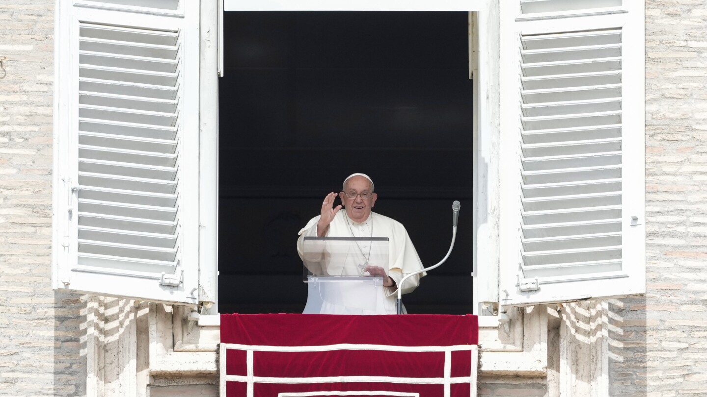 Pope cancels his audiences due to slight illness days before a new trip