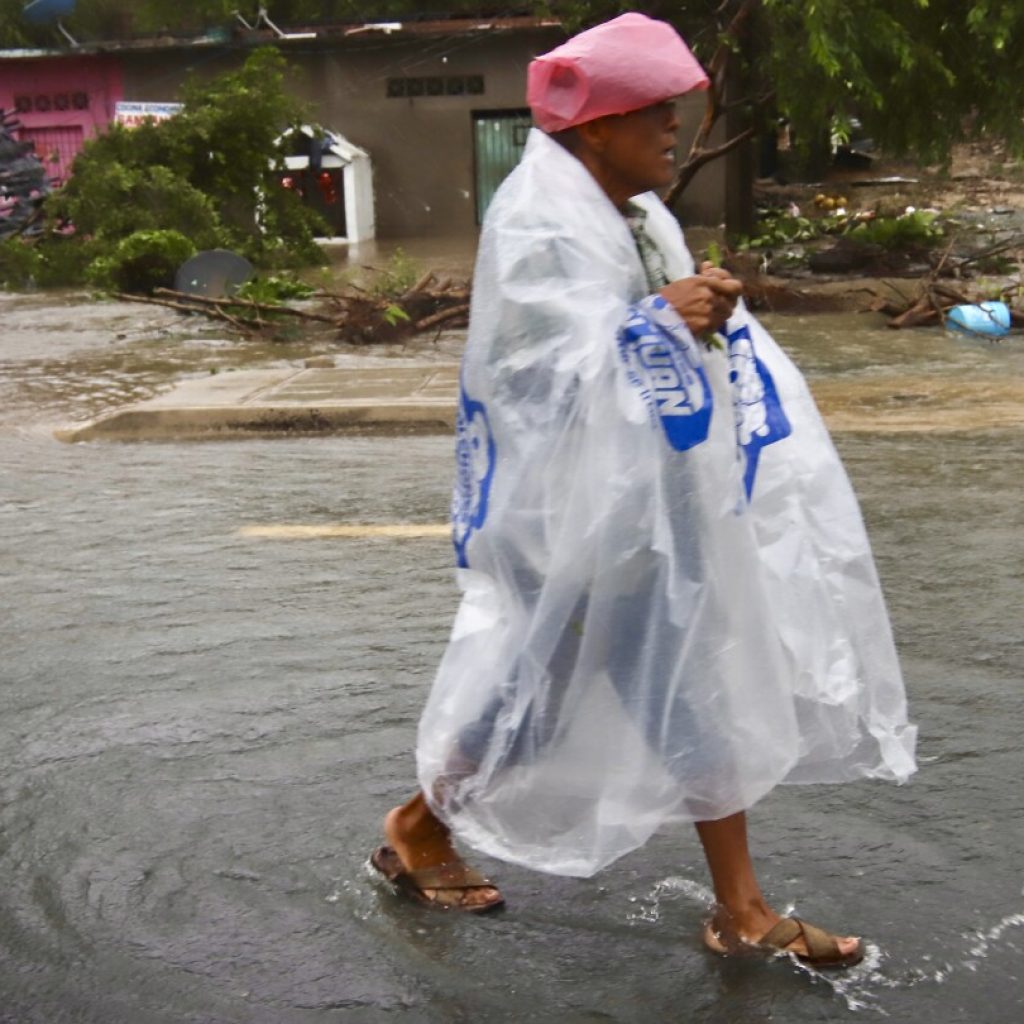 Tropical Weather Latest: Swaths of Mexico and Florida under hurricane warnings as Helene strengthens